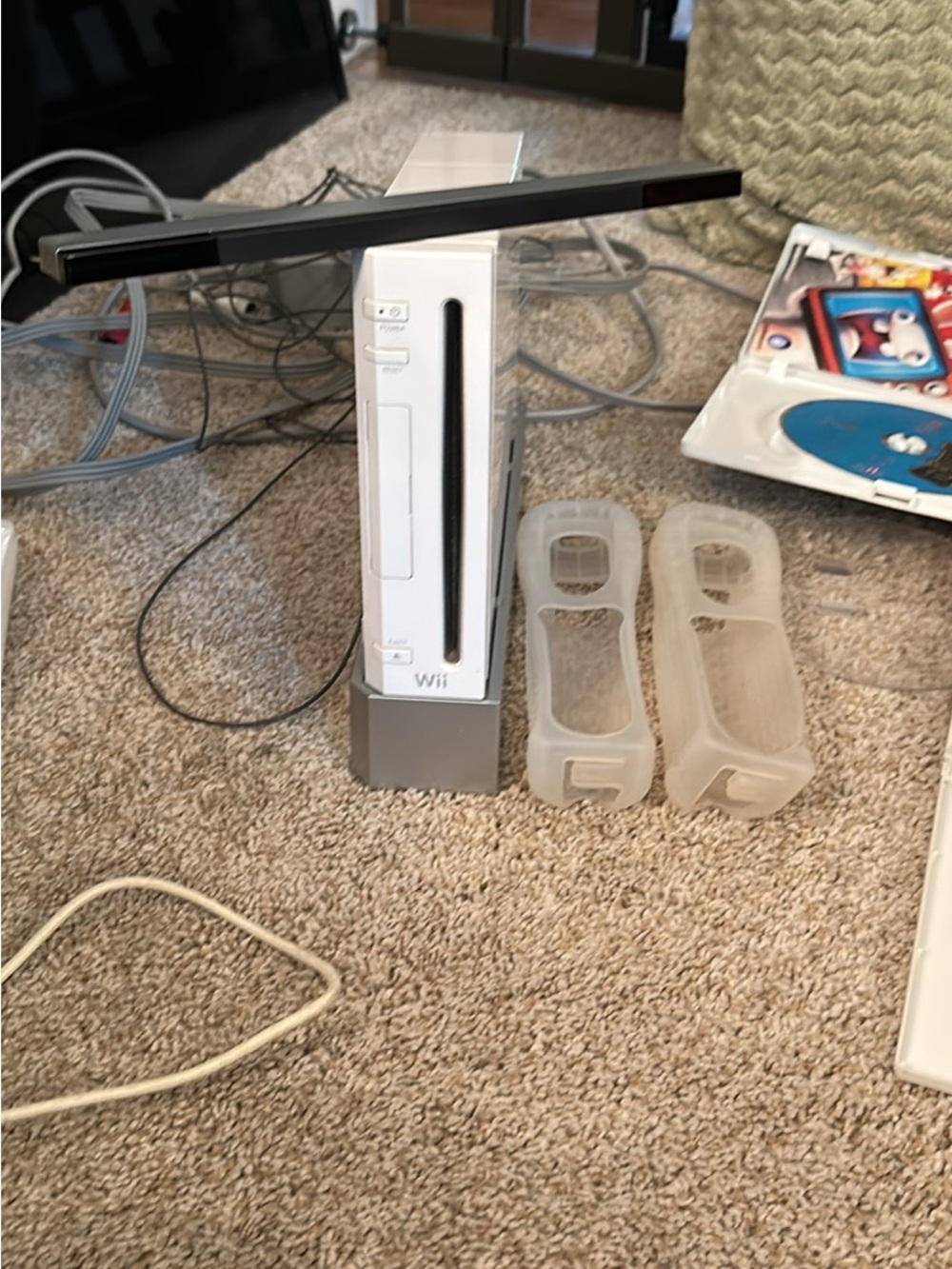 Nintendo White Wii Console Bundle